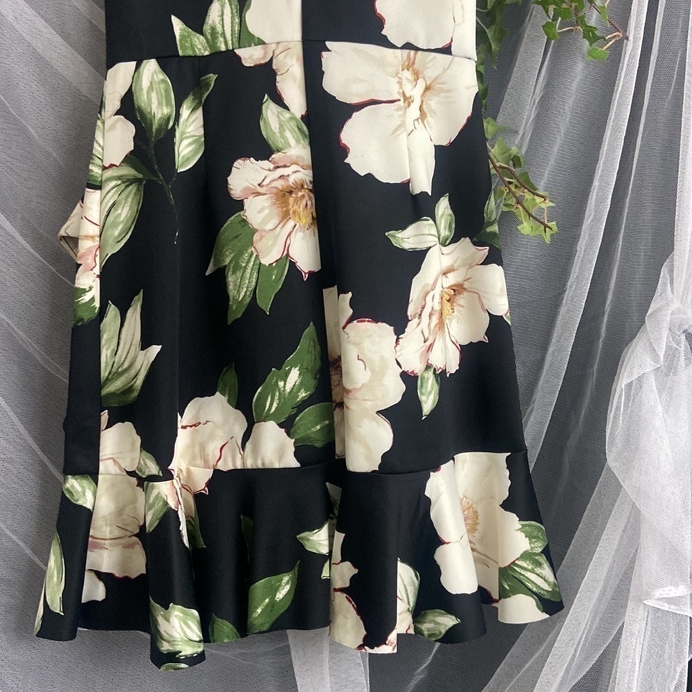 Host Pick 💗Aqua floral ruffled black dress - Picture 7 of 9